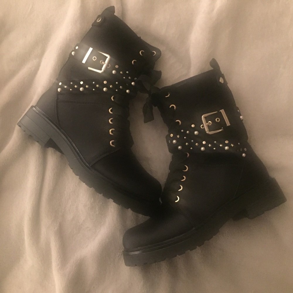 NWOT black, satin, embellished boots